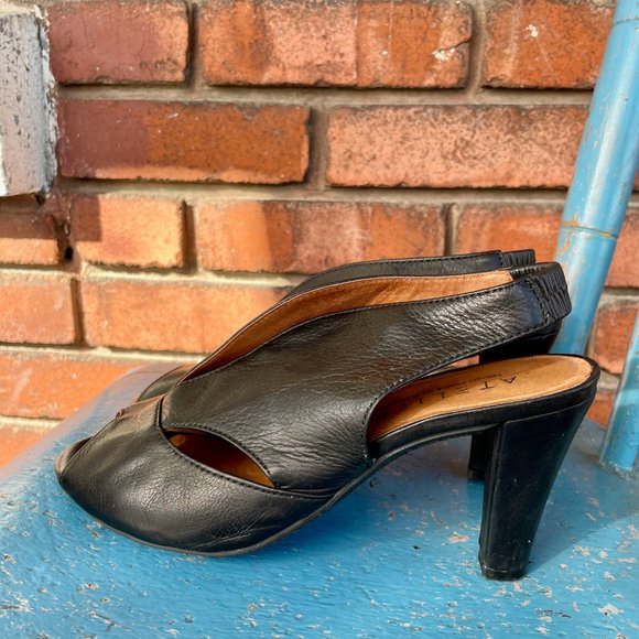 Atelier leather heels (Nordstroms) 38 - Picture 4 of 9